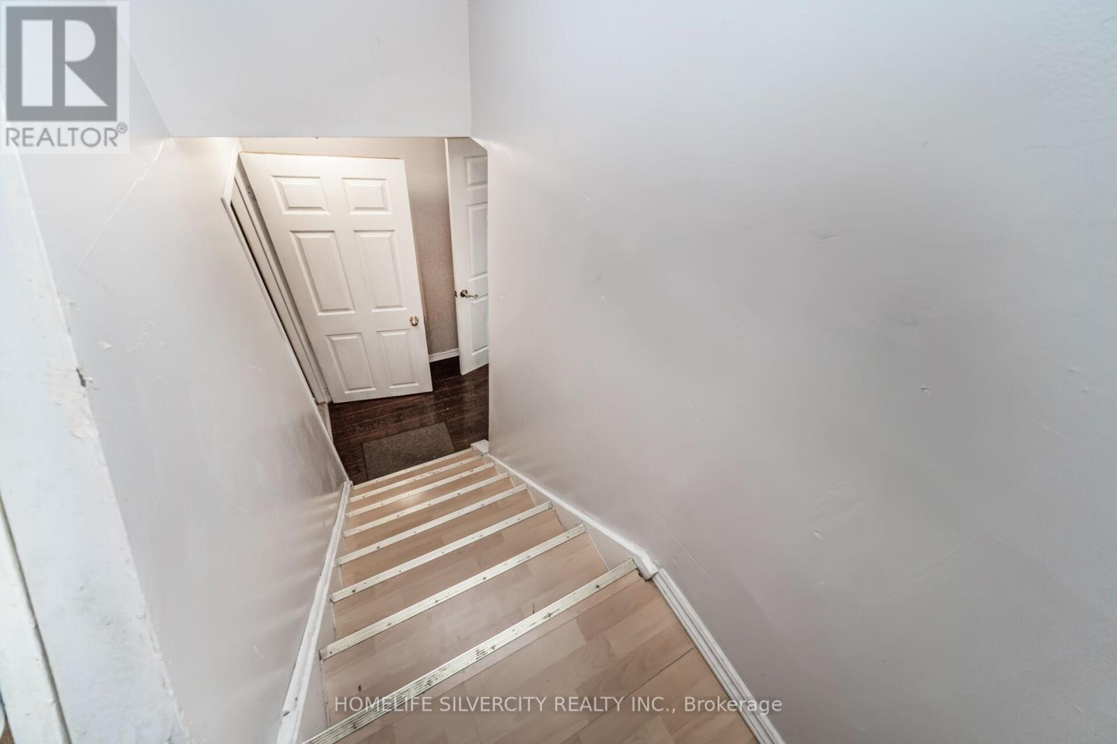 23 Judith Crescent, Brampton, Ontario  L6S 3J3 - Photo 38 - W12453089