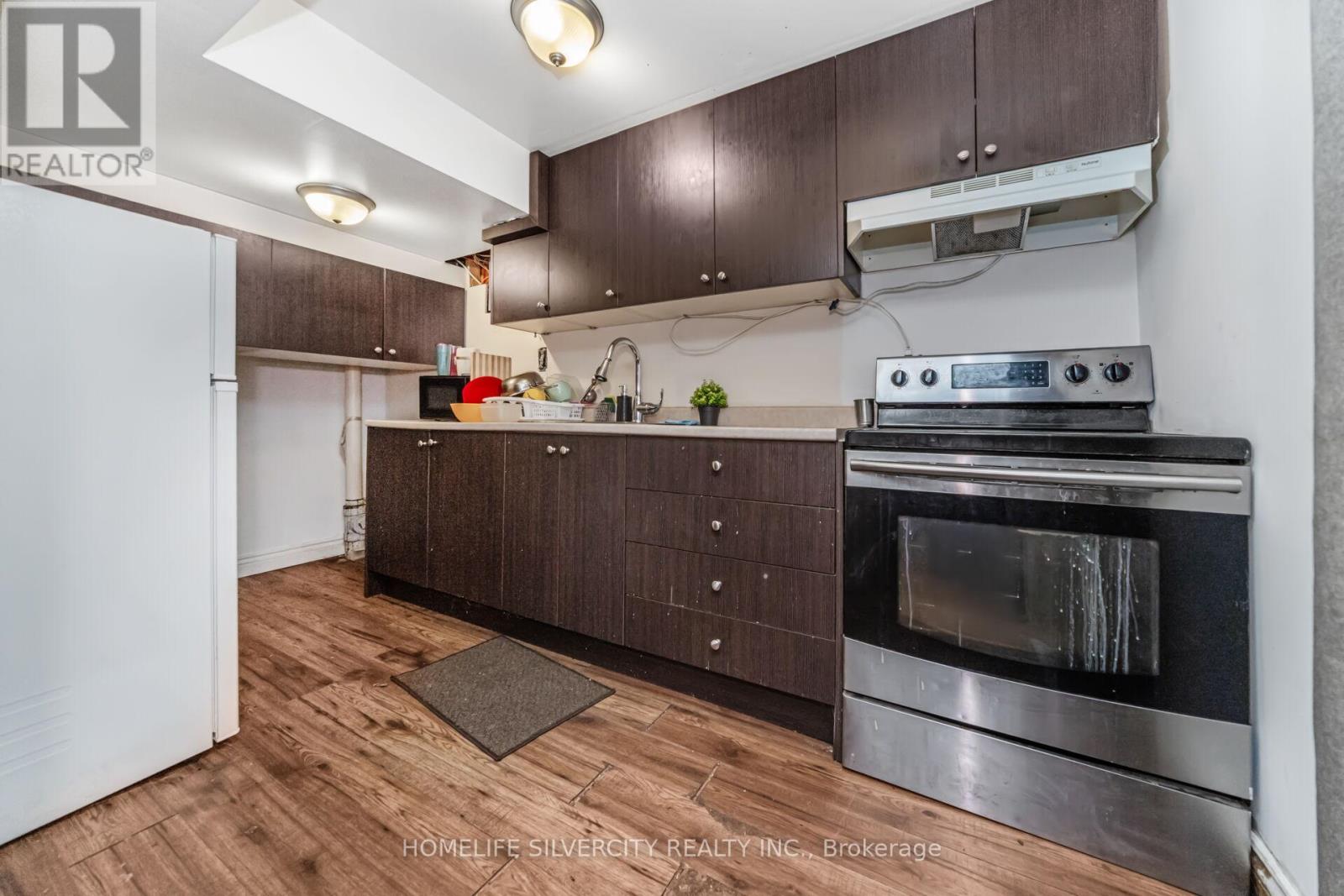 23 Judith Crescent, Brampton, Ontario  L6S 3J3 - Photo 39 - W12453089