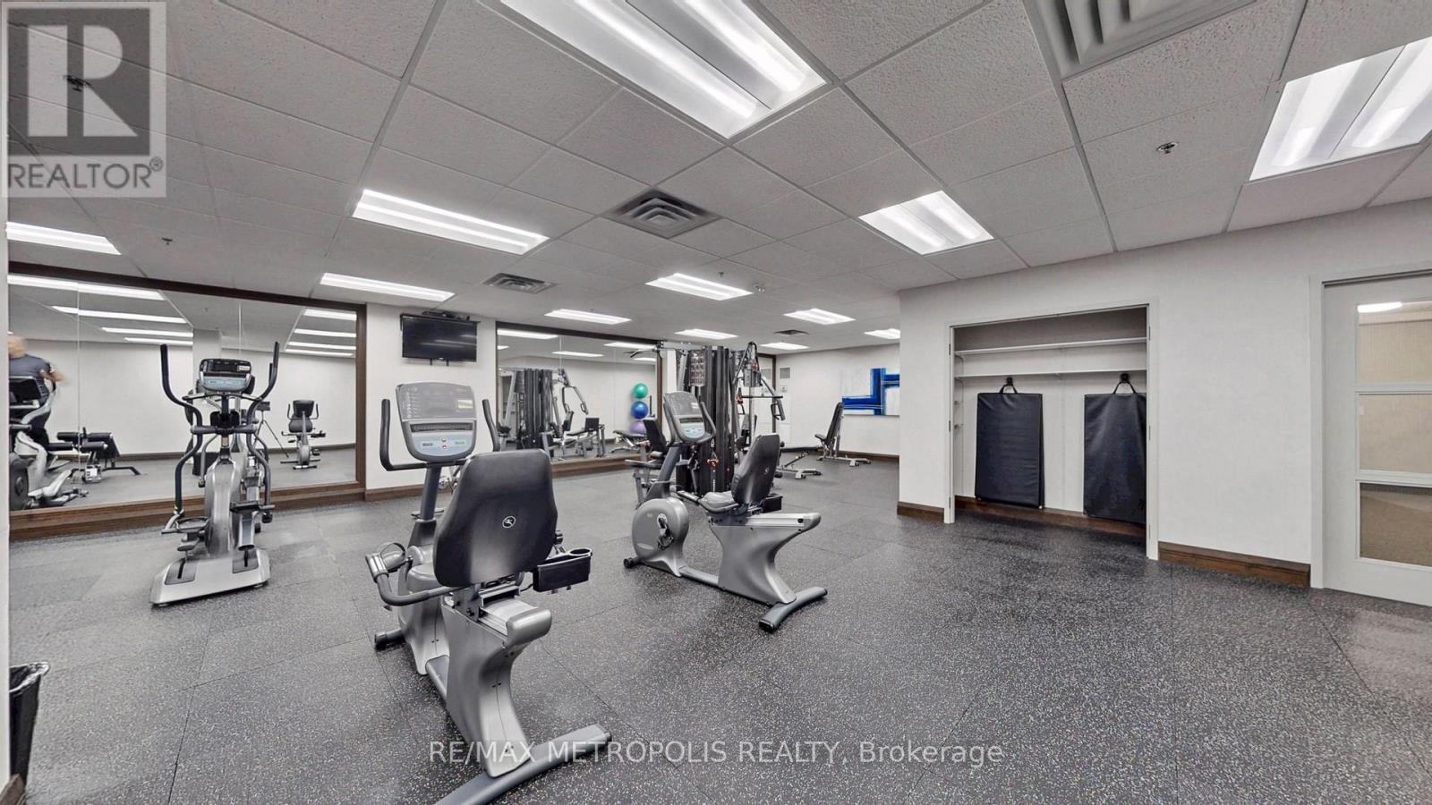 1609 - 75 King Street E, Mississauga, Ontario  L5A 4G5 - Photo 28 - W12453100
