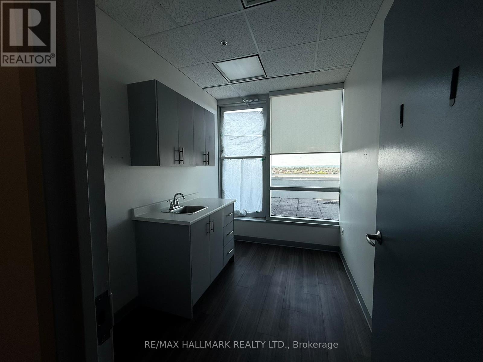 615 - 2250 Bovaird Drive E, Brampton, Ontario  L6R 0W3 - Photo 12 - W12453101