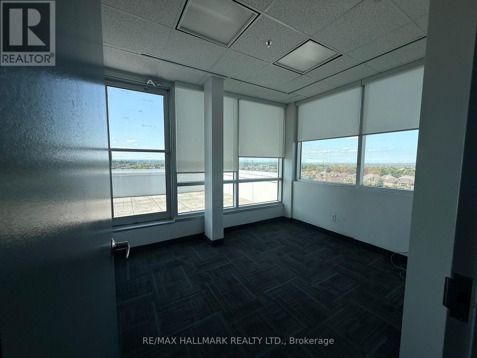 615 - 2250 Bovaird Drive E, Brampton, Ontario  L6R 0W3 - Photo 14 - W12453101