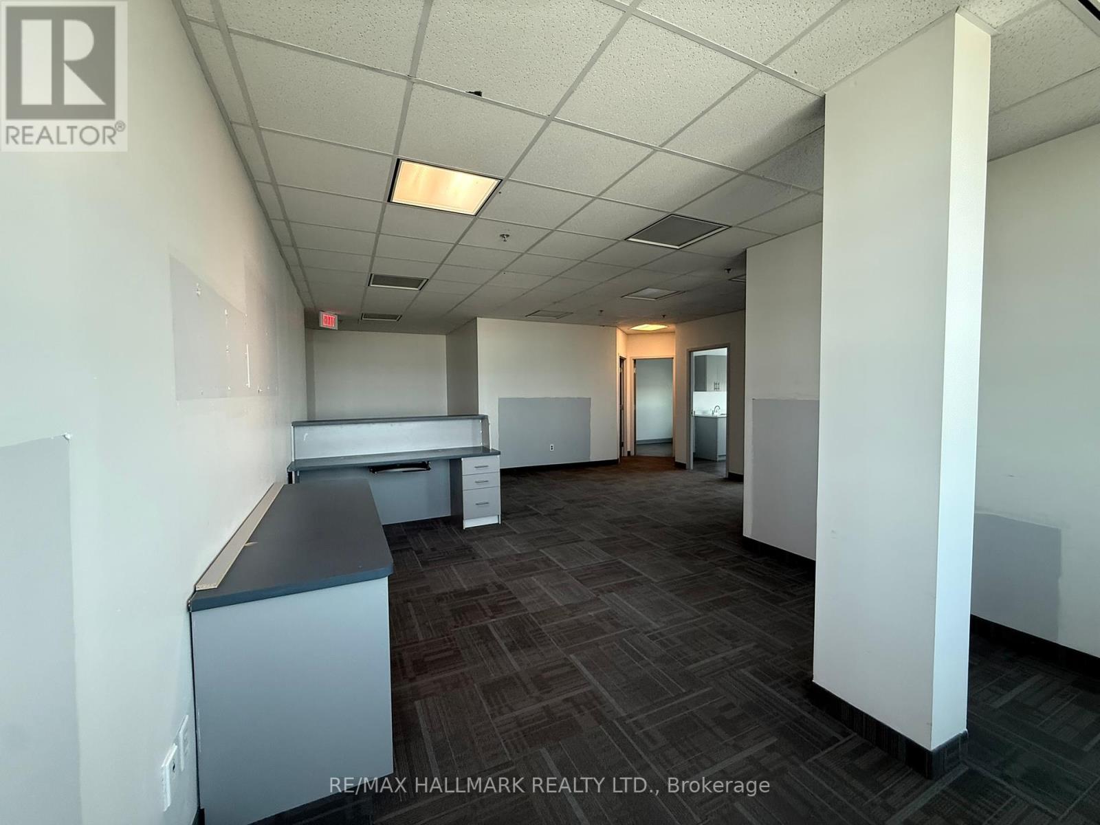 615 - 2250 Bovaird Drive E, Brampton, Ontario  L6R 0W3 - Photo 18 - W12453101