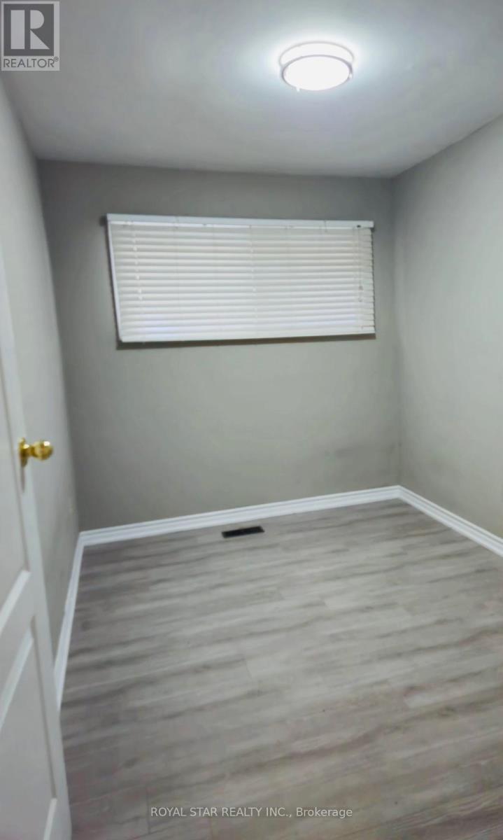 Main - 83 Irving Place, London East, Ontario  N5V 2H6 - Photo 10 - X12453072