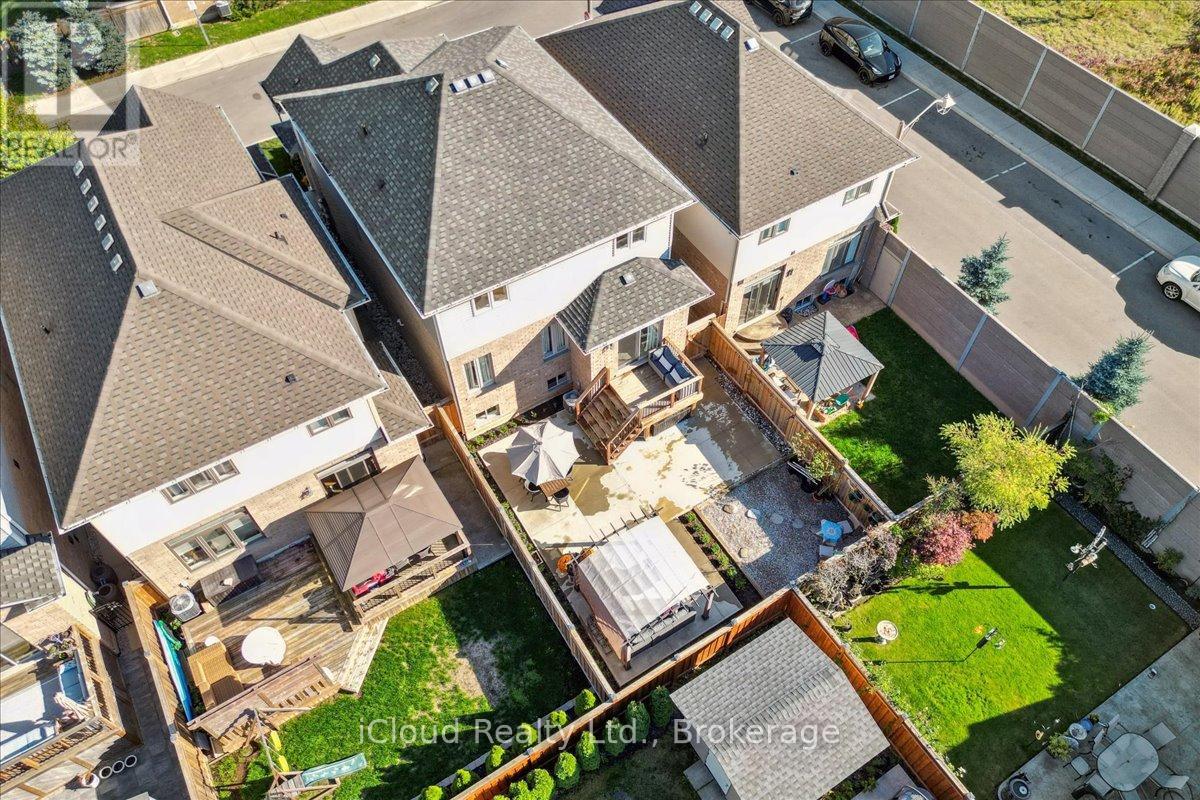 136 Dunrobin Lane, Grimsby, Ontario  L3M 0H4 - Photo 45 - X12453090