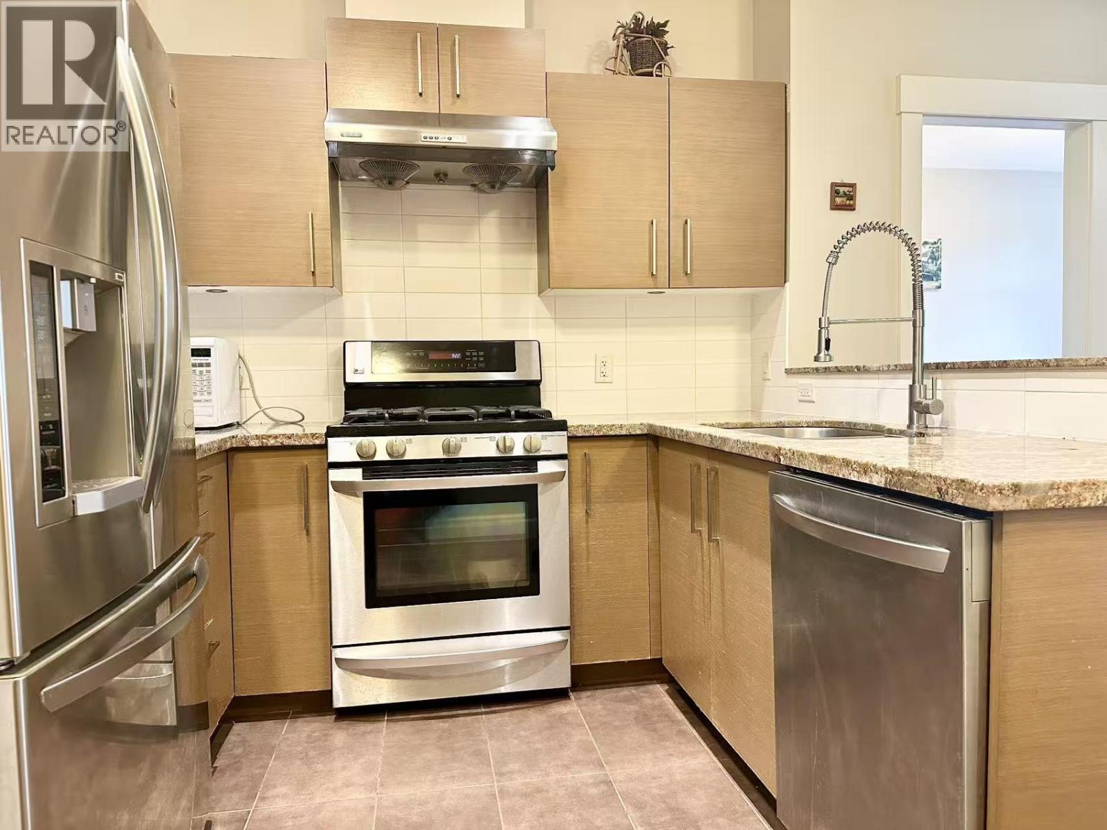 110 6611 Eckersley Road, Richmond, British Columbia  V6Y 0B7 - Photo 2 - R3056461