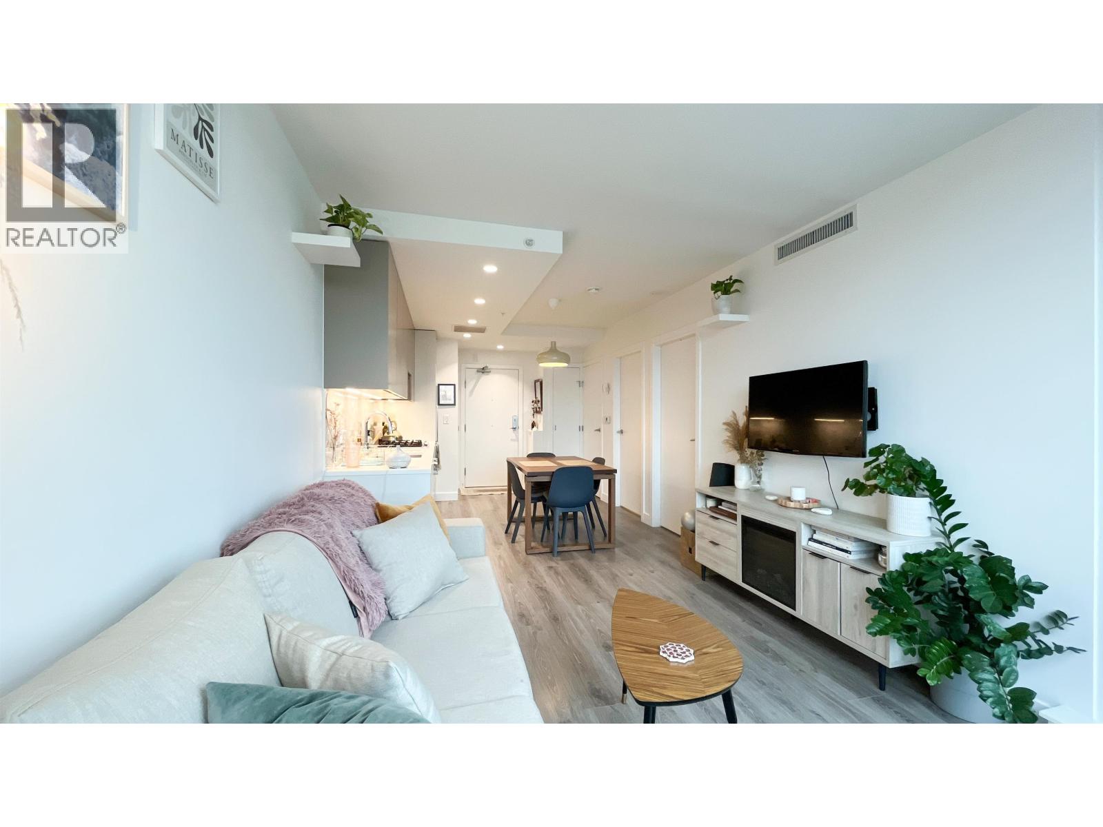 210 8181 Chester Street, Vancouver, British Columbia  V5X 0J9 - Photo 3 - R3056906
