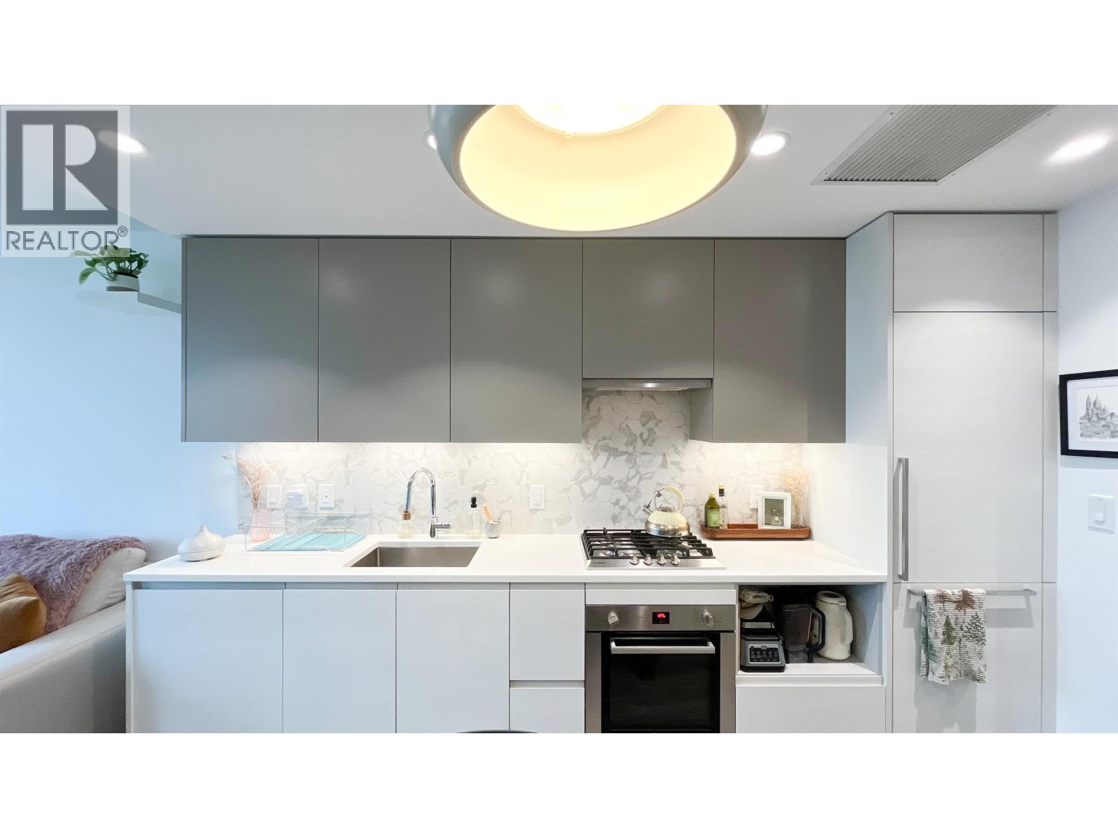 210 8181 Chester Street, Vancouver, British Columbia  V5X 0J9 - Photo 6 - R3056906