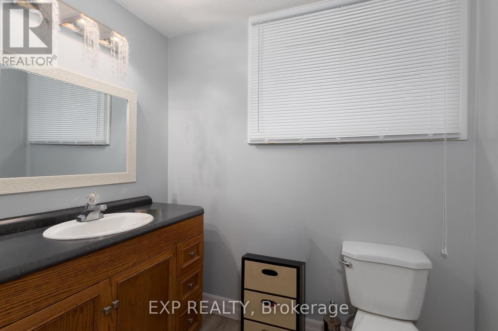 29 - 4700 Hamilton Road, Thames Centre, Ontario  N0L 1G6 - Photo 32 - X12453131