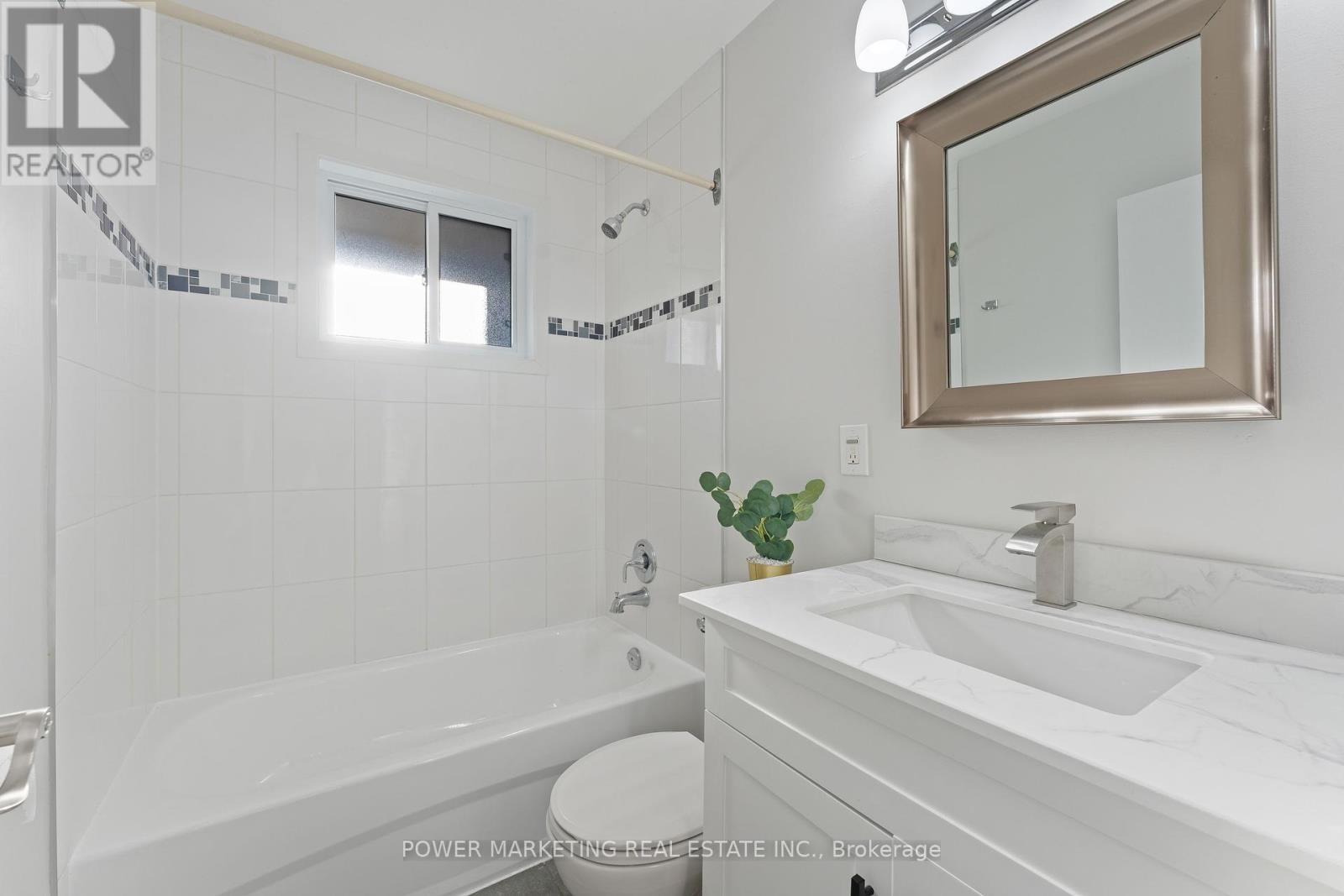 2372 Riley Avenue, Ottawa, Ontario  K2C 1J9 - Photo 13 - X12453122