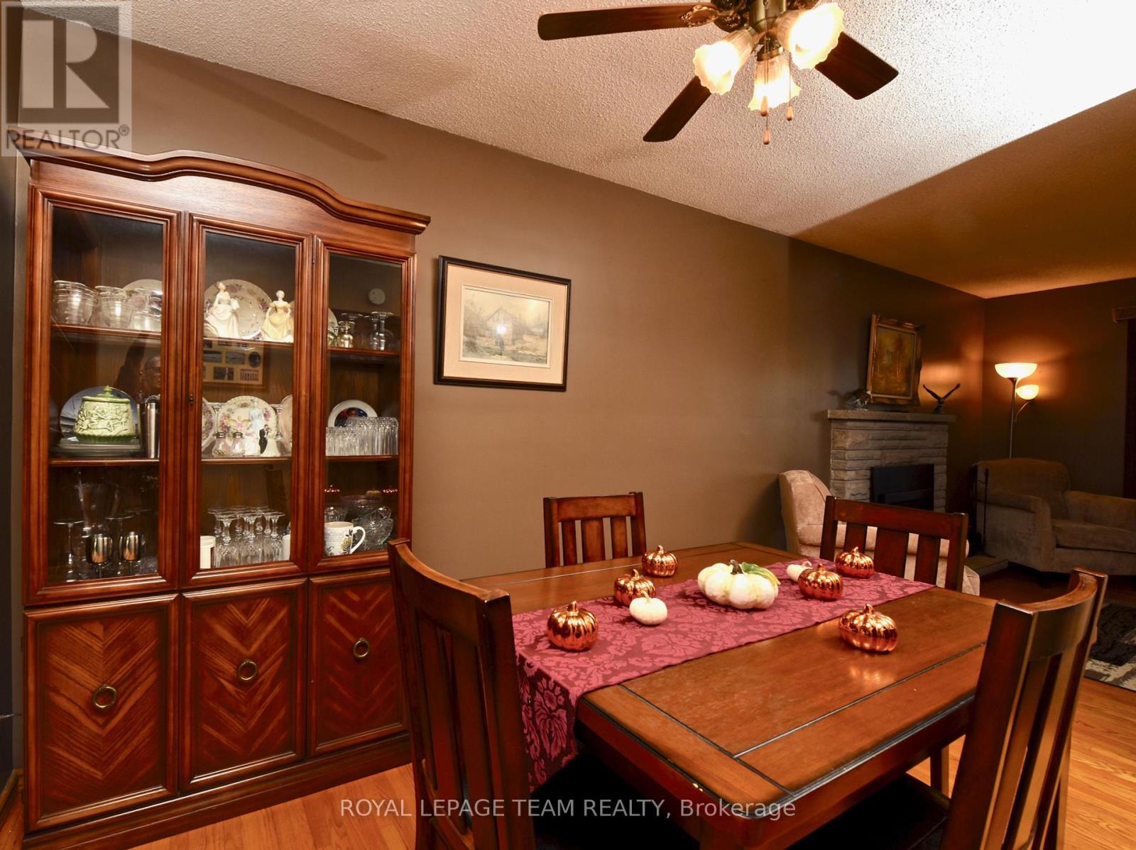 28 Peden Boulevard, Brockville, Ontario  K6V 3K3 - Photo 12 - X12453128