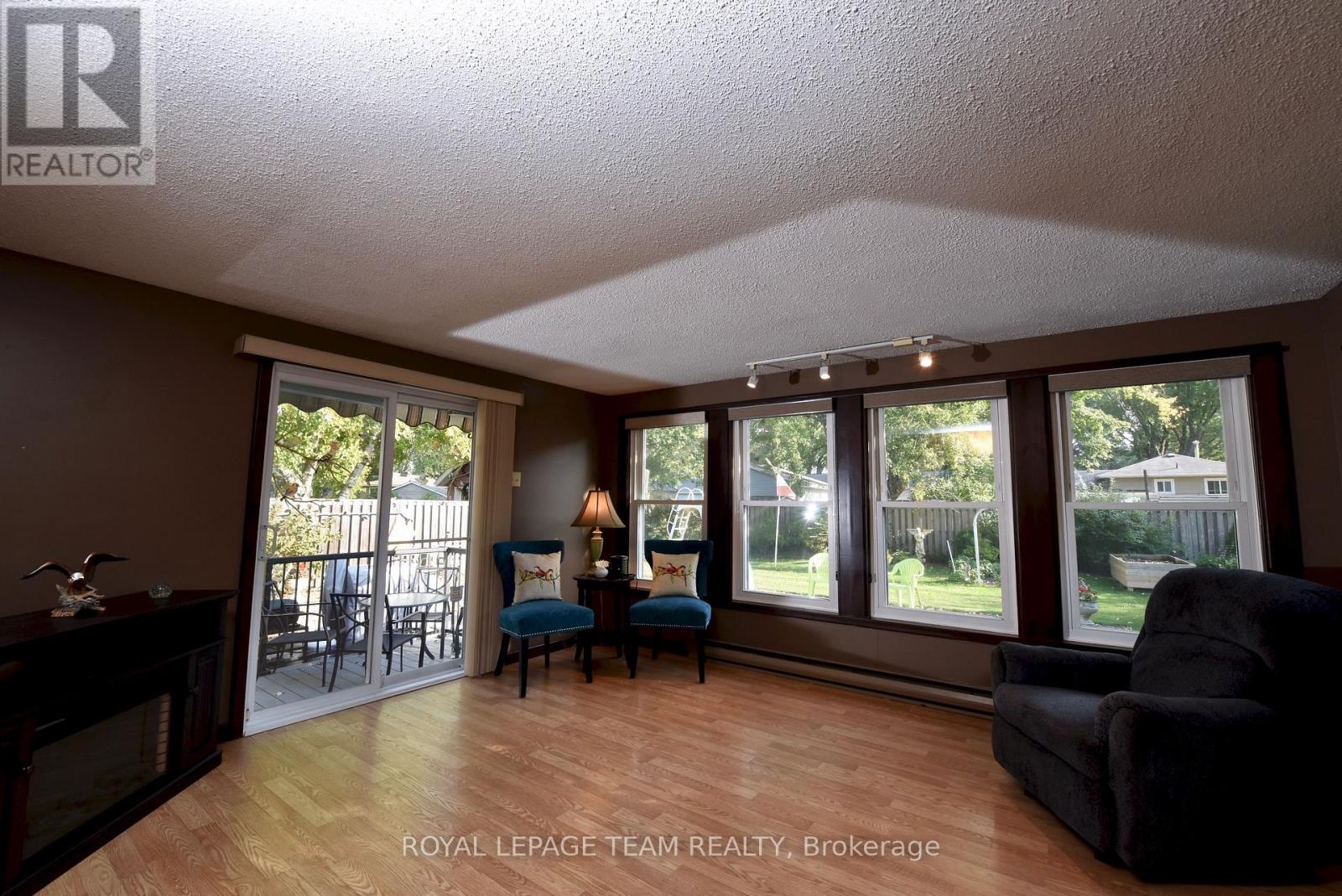 28 Peden Boulevard, Brockville, Ontario  K6V 3K3 - Photo 13 - X12453128