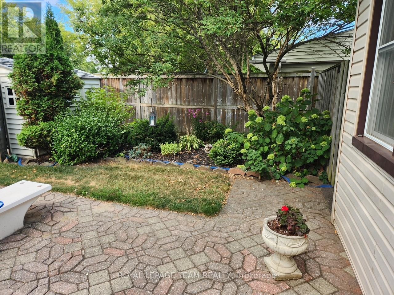 28 Peden Boulevard, Brockville, Ontario  K6V 3K3 - Photo 35 - X12453128