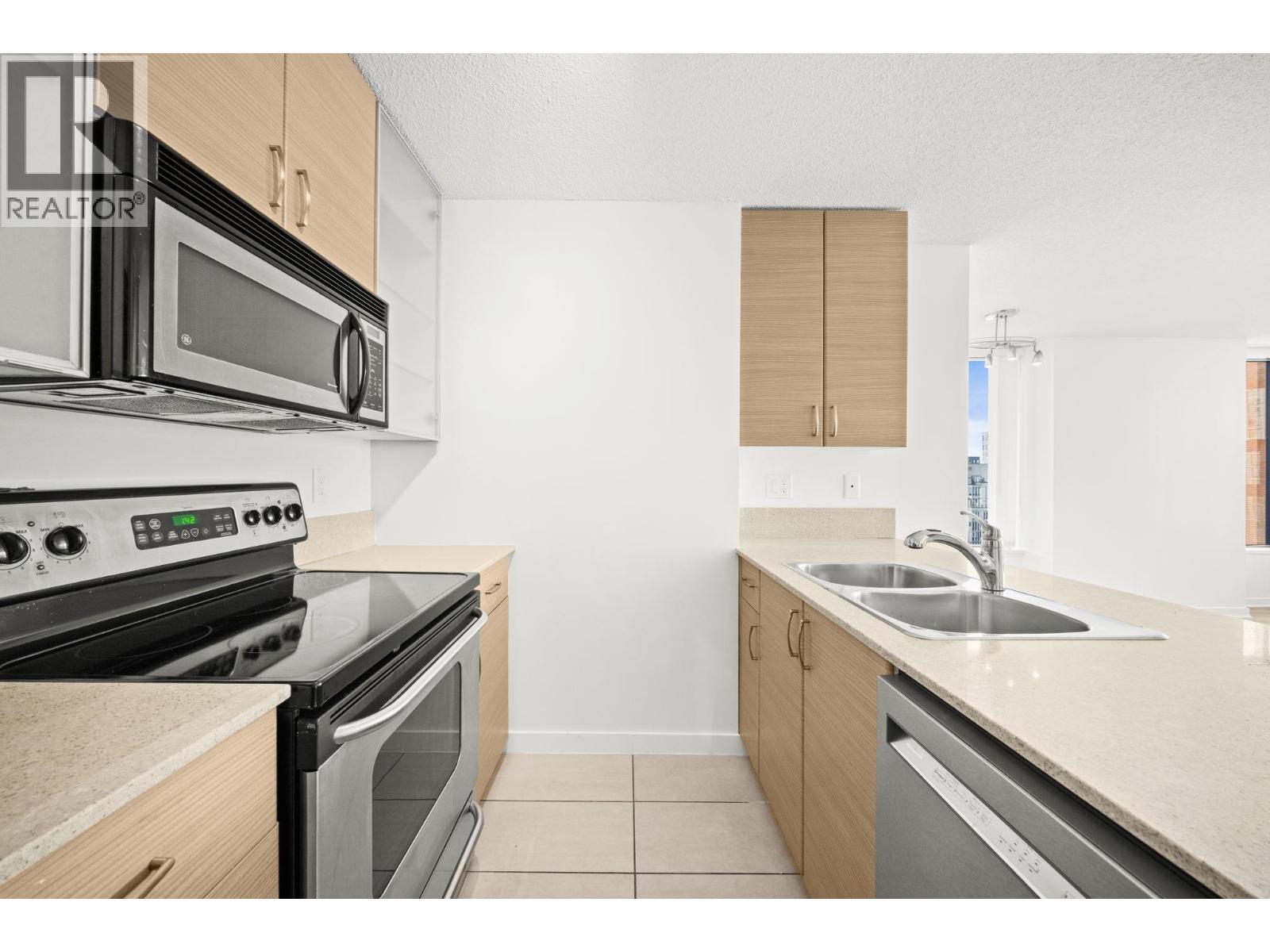 2701 928 Homer Street, Vancouver, British Columbia  V6B 1T7 - Photo 4 - R3056965