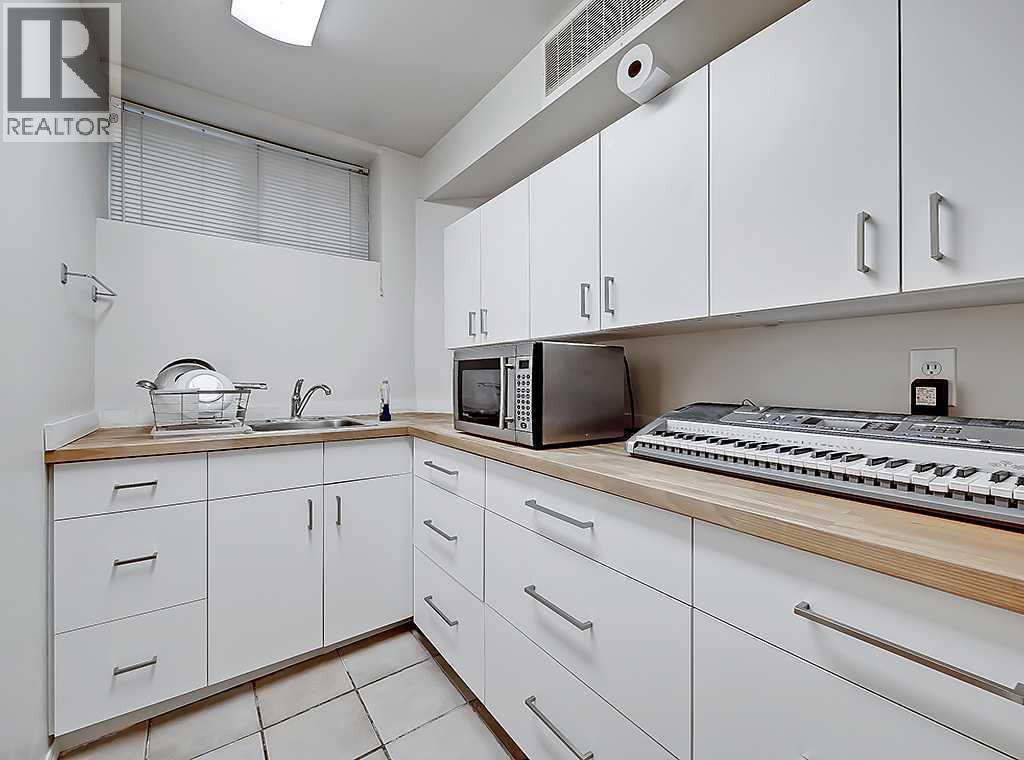 1012 19 Avenue Se, Calgary, Alberta  T2G 1M2 - Photo 12 - A2245612