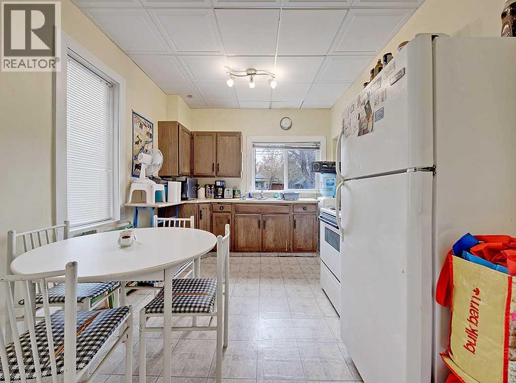 1012 19 Avenue Se, Calgary, Alberta  T2G 1M2 - Photo 5 - A2245612