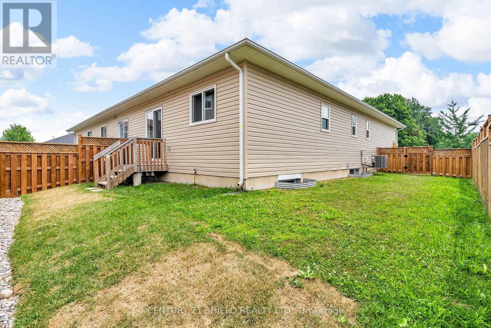225 Third Street W, Cornwall, Ontario  K6J 0B6 - Photo 36 - X12453129