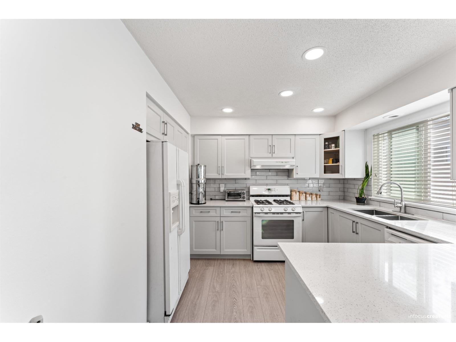 13248 82 Avenue, Surrey, British Columbia  V3W 8Z4 - Photo 12 - R3056992