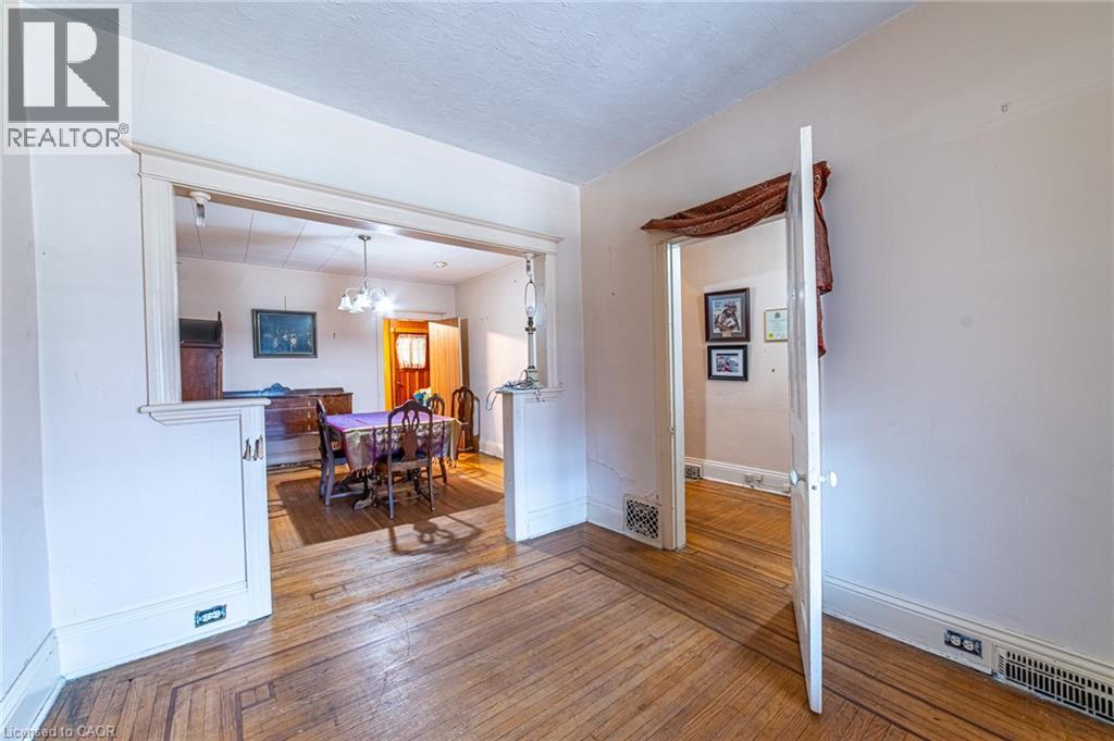 35 Sherman Avenue N, Hamilton, Ontario  L8L 6L9 - Photo 7 - 40777036