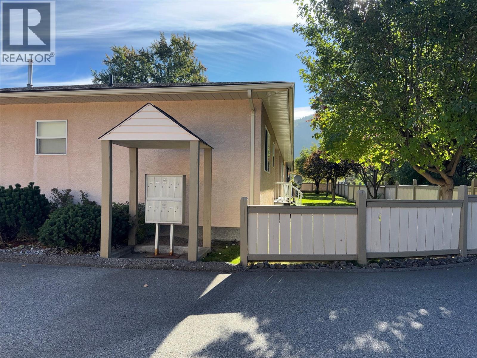 2205 Rockland Avenue Unit# 3, Trail, British Columbia  V1R 3G3 - Photo 30 - 10364095