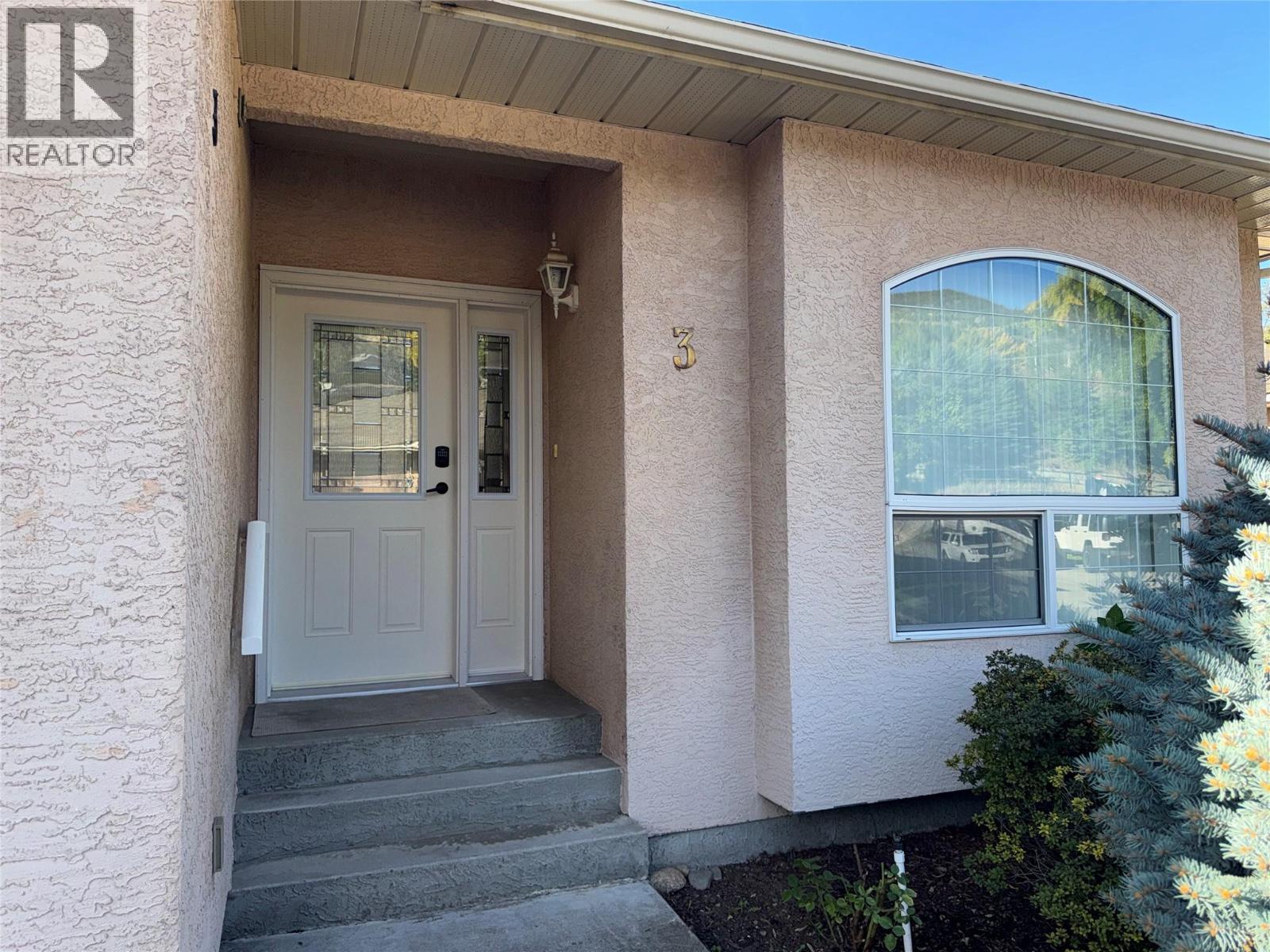 2205 Rockland Avenue Unit# 3, Trail, British Columbia  V1R 3G3 - Photo 1 - 10364095