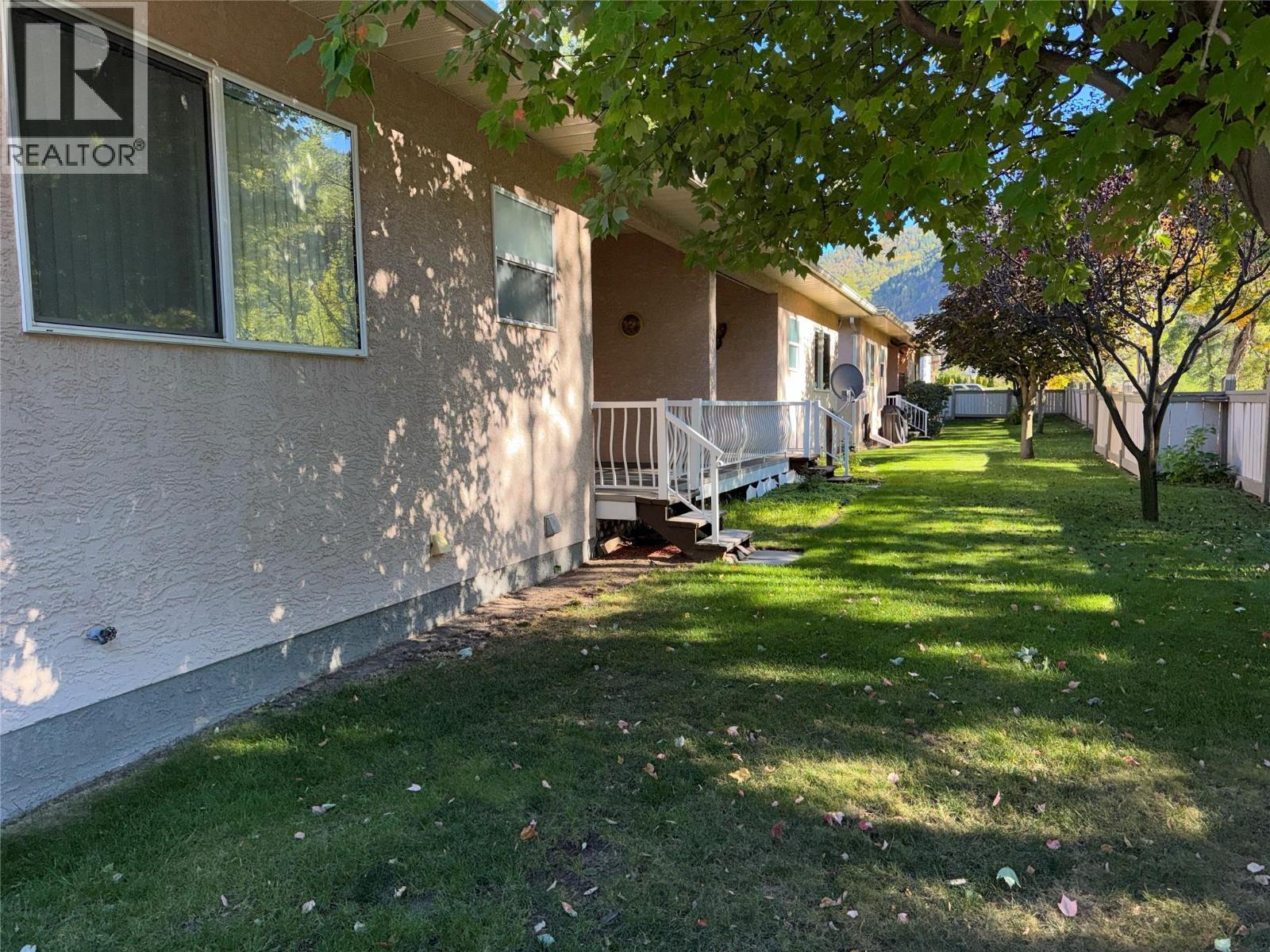 2205 Rockland Avenue Unit# 3, Trail, British Columbia  V1R 3G3 - Photo 39 - 10364095