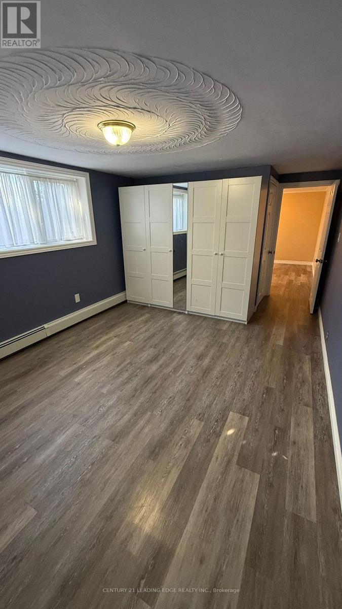 133 Elizabeth Crescent, Whitby, Ontario  L1N 3S1 - Photo 6 - E12453124