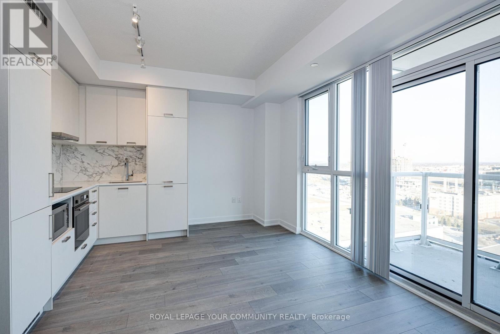 1801 - 38 Honeycrisp Crescent, Vaughan, Ontario  L4K 0M8 - Photo 13 - N12453116