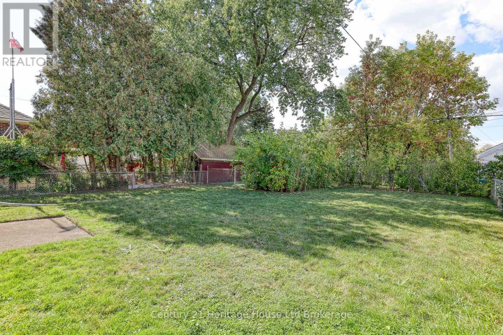 149 Strathearne Avenue, Hamilton, Ontario  L8H 5K7 - Photo 39 - X12453138