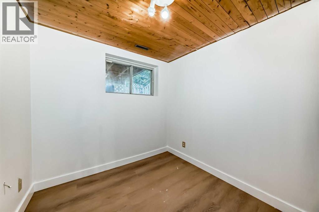 7352 59 Avenue, Red Deer, Alberta  T4P 3L9 - Photo 28 - A2252173