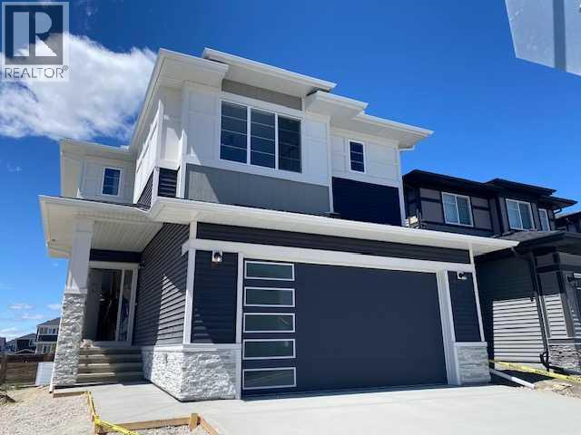 99 Lawrence Green Se, Airdrie, Alberta  T4A 3M8 - Photo 1 - A2240430