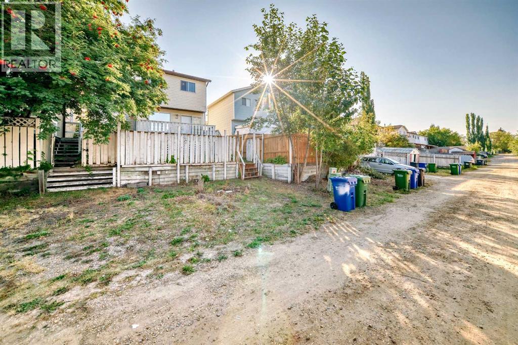 7352 59 Avenue, Red Deer, Alberta  T4P 3L9 - Photo 35 - A2252173