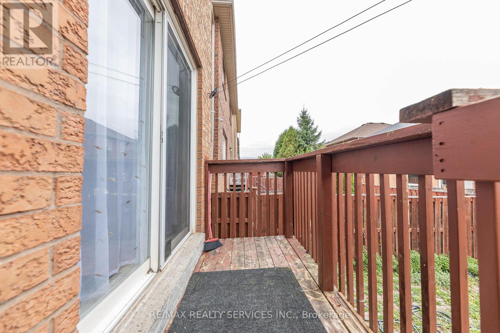 23 Four Seasons Circle, Brampton, Ontario  L7A 2A7 - Photo 46 - W12453109