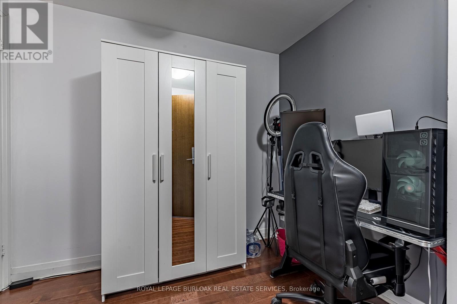 502 - 1055 Southdown Road, Mississauga, Ontario  L5J 0A3 - Photo 10 - W12453112