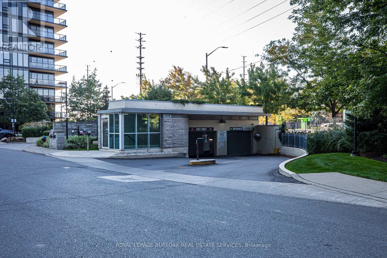 502 - 1055 Southdown Road, Mississauga, Ontario  L5J 0A3 - Photo 29 - W12453112