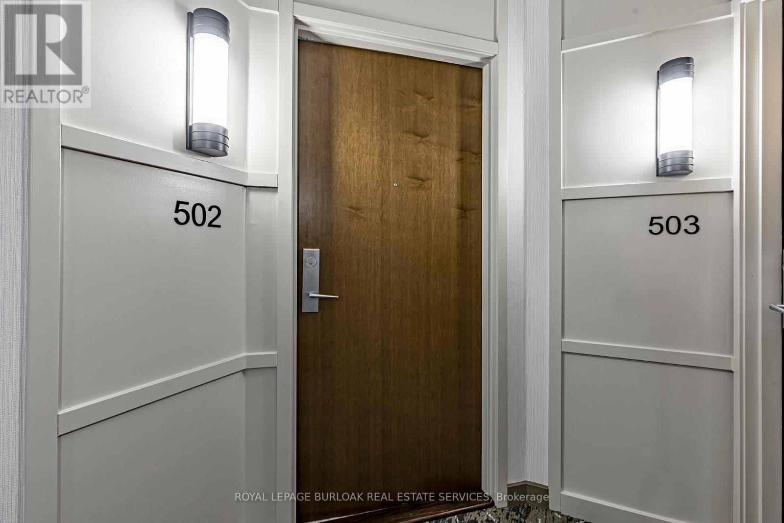 502 - 1055 Southdown Road, Mississauga, Ontario  L5J 0A3 - Photo 3 - W12453112