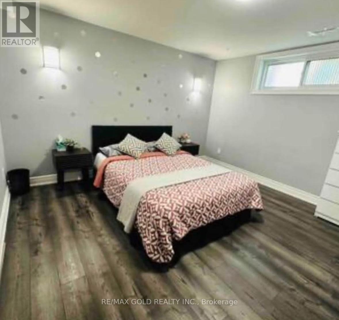3 Panorama Crescent N, Brampton, Ontario  L6S 3T7 - Photo 13 - W12453117