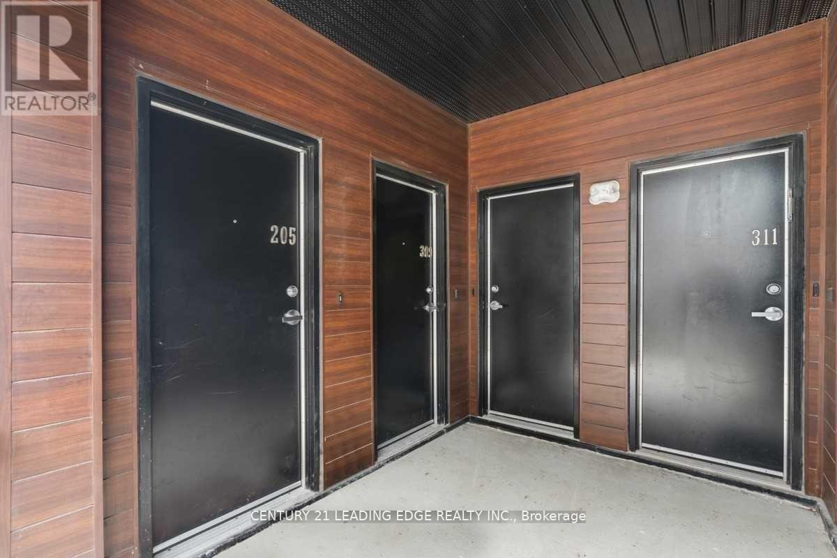 309 - 1110 Briar Hill Avenue E, Toronto, Ontario  M6B 1M7 - Photo 4 - W12453121