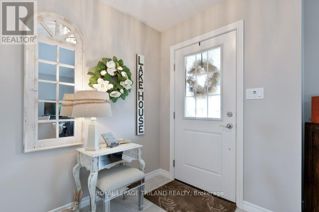 401 Beamish Street, Central Elgin, Ontario  N5L 0A7 - Photo 3 - X12453151