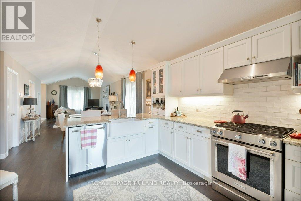 401 Beamish Street, Central Elgin, Ontario  N5L 0A7 - Photo 8 - X12453151