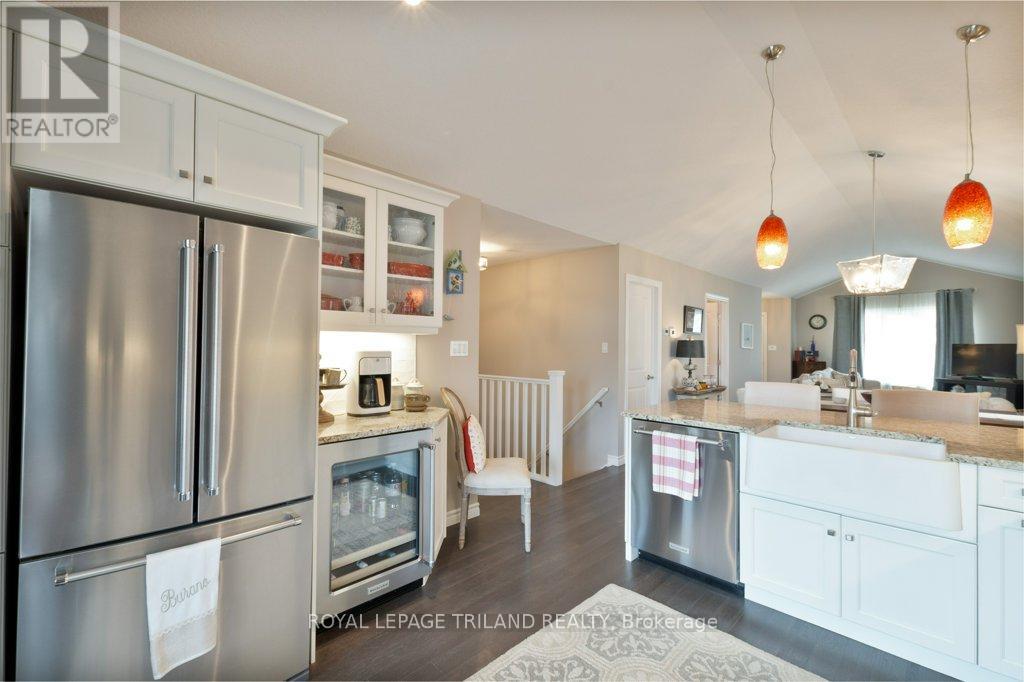 401 Beamish Street, Central Elgin, Ontario  N5L 0A7 - Photo 9 - X12453151