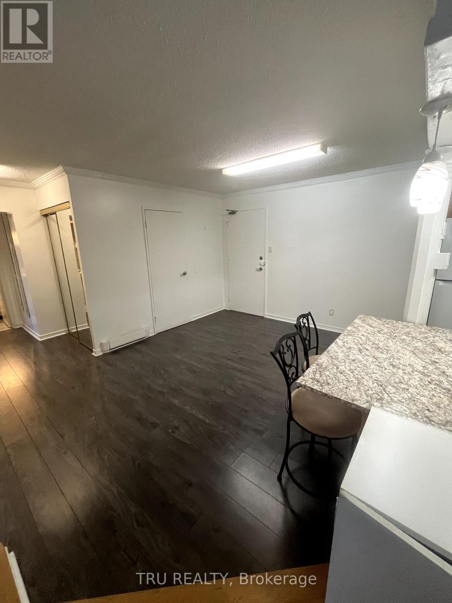 1606 - 158c Mcarthur Avenue, Ottawa, Ontario  K1L 8E7 - Photo 7 - X12453155