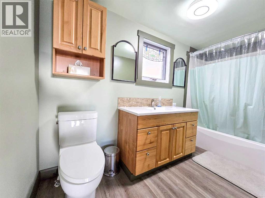 2702 27 Avenue, Bellevue, Alberta  T0K 0C0 - Photo 10 - A2263302