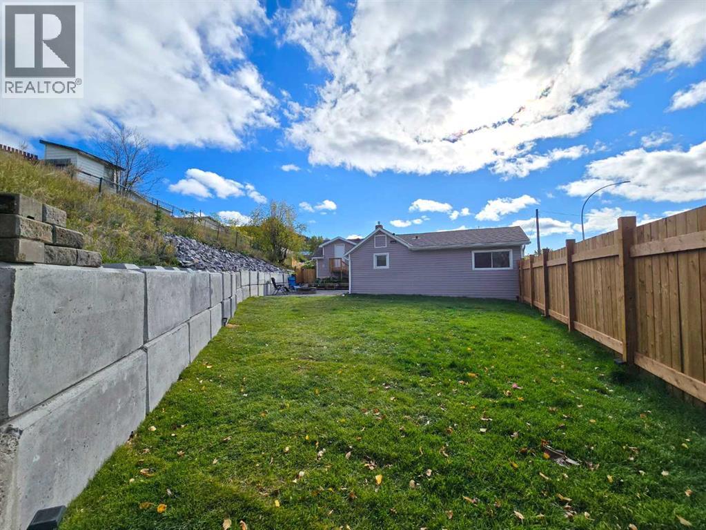 2702 27 Avenue, Bellevue, Alberta  T0K 0C0 - Photo 24 - A2263302