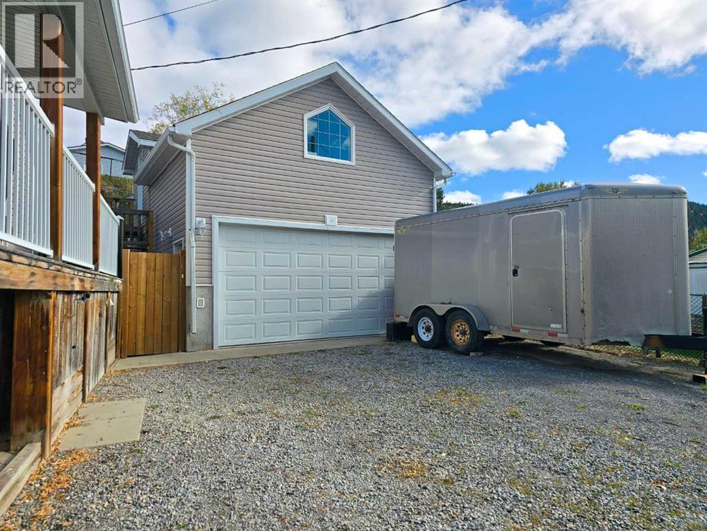 2702 27 Avenue, Bellevue, Alberta  T0K 0C0 - Photo 28 - A2263302