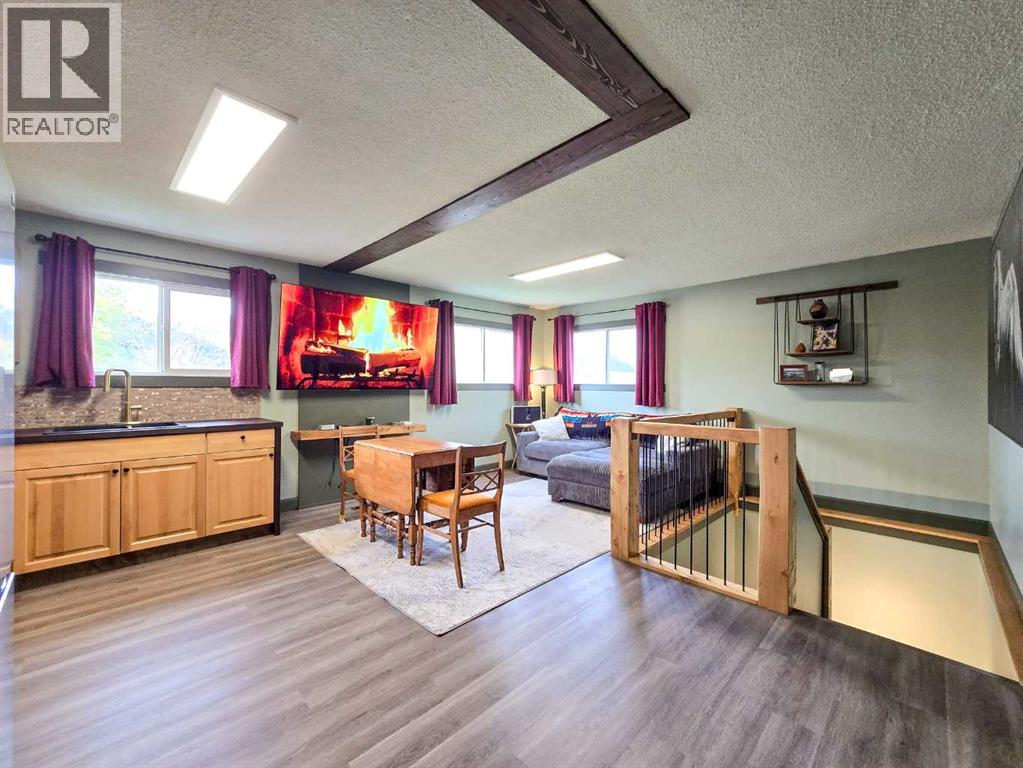 2702 27 Avenue, Bellevue, Alberta  T0K 0C0 - Photo 3 - A2263302
