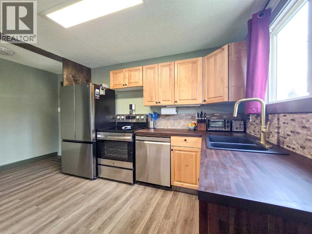 2702 27 Avenue, Bellevue, Alberta  T0K 0C0 - Photo 5 - A2263302