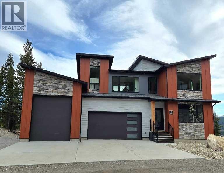 Property at 39 Kananaskis Way image 1