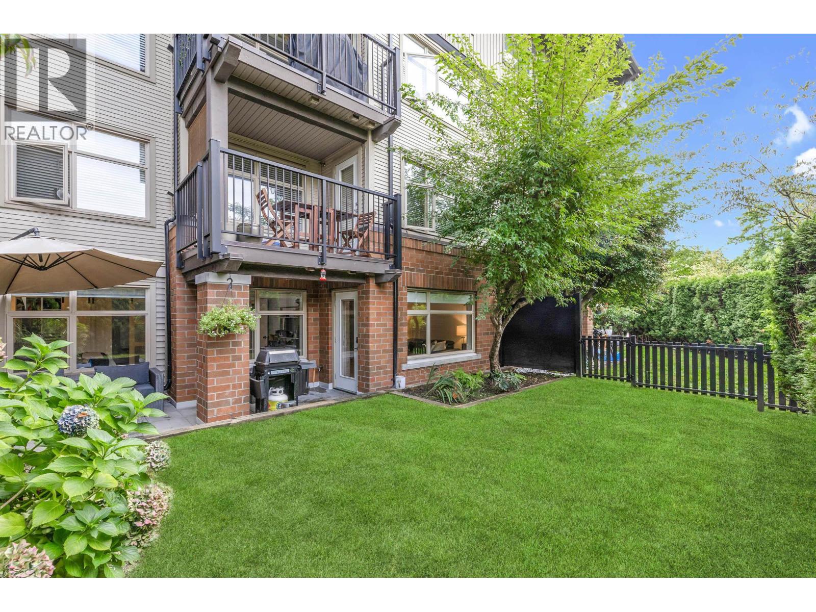 109 400 Klahanie Drive, Port Moody, British Columbia  V3H 5K9 - Photo 3 - R3045713
