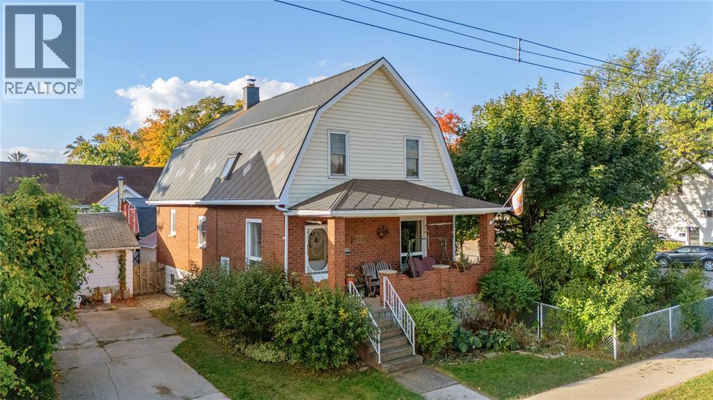 399 Talfourd Street, Sarnia, Ontario  N7T 1R4 - Photo 2 - 25025690