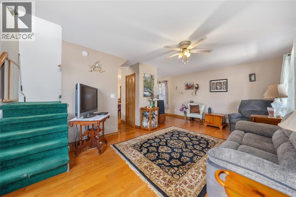 399 Talfourd Street, Sarnia, Ontario  N7T 1R4 - Photo 6 - 25025690